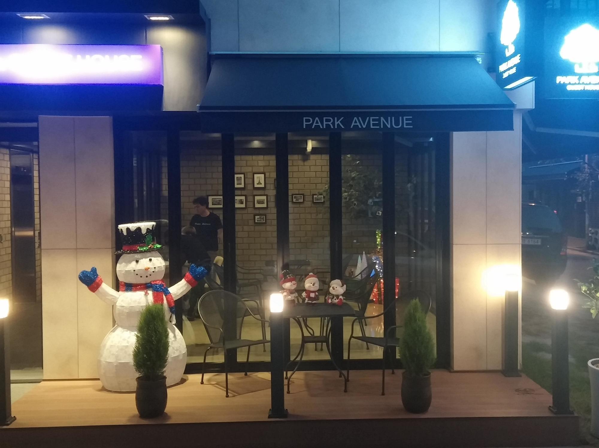 Park Avenue Hostel Seoul Exterior photo