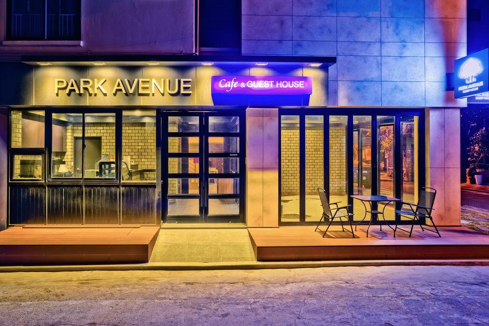 Park Avenue Hostel Seoul Exterior photo