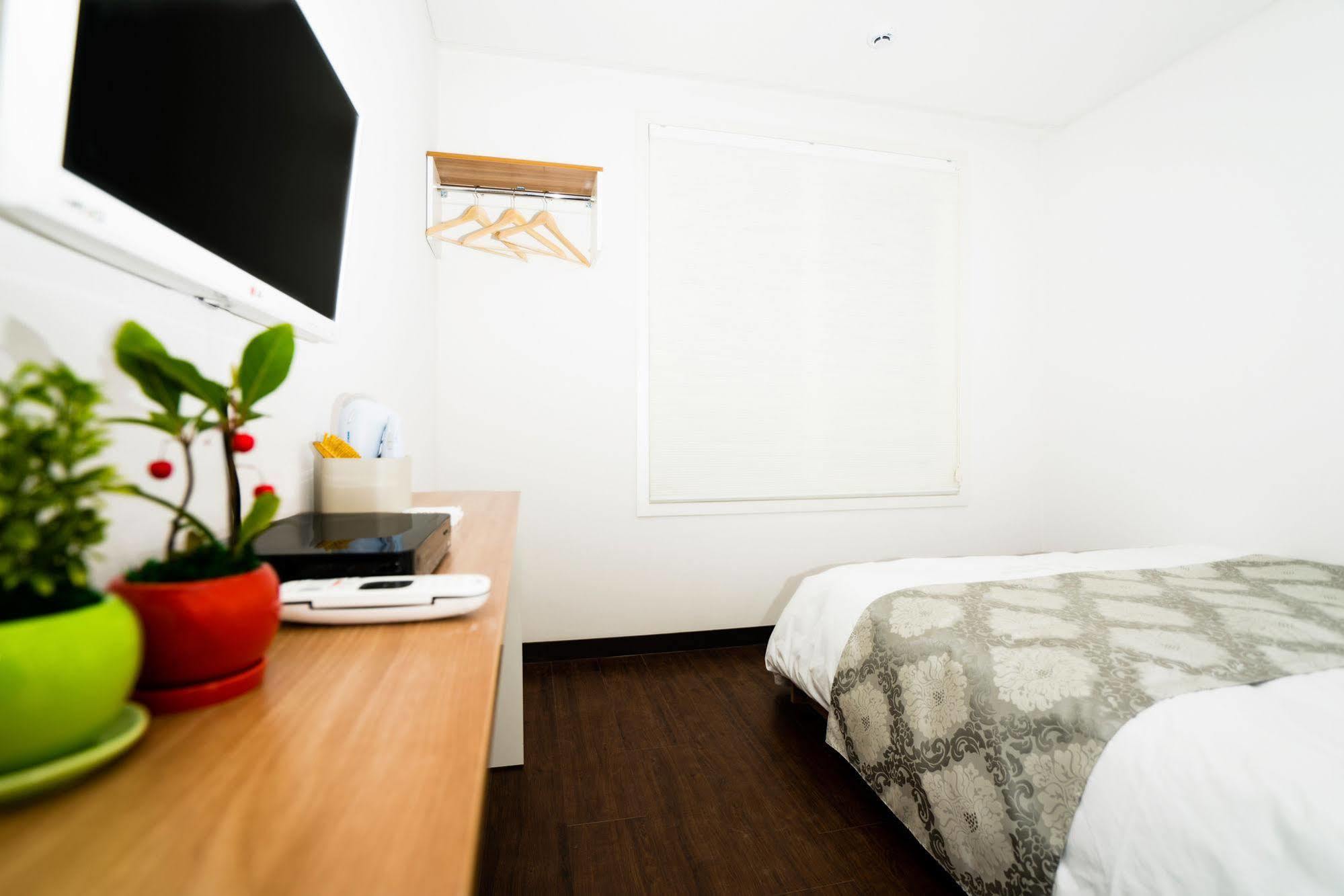 Park Avenue Hostel Seoul Exterior photo
