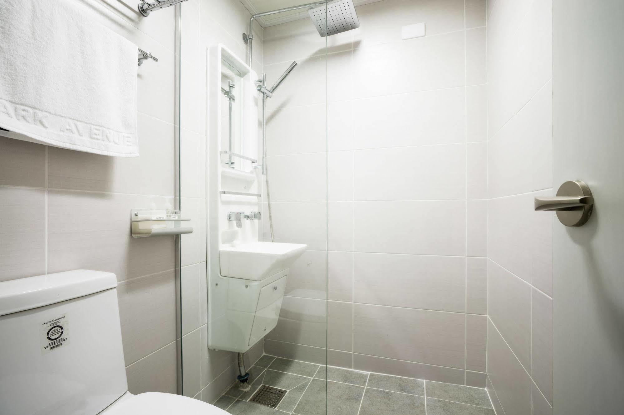 Park Avenue Hostel Seoul Exterior photo