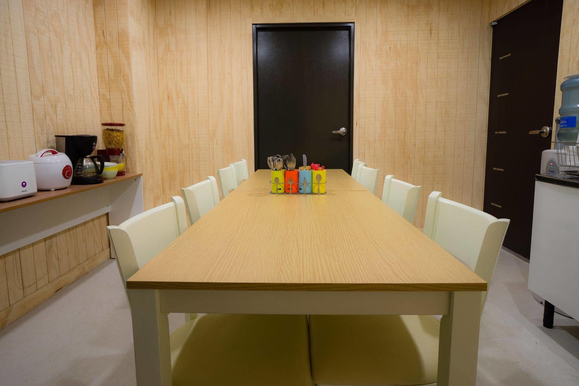 Park Avenue Hostel Seoul Exterior photo