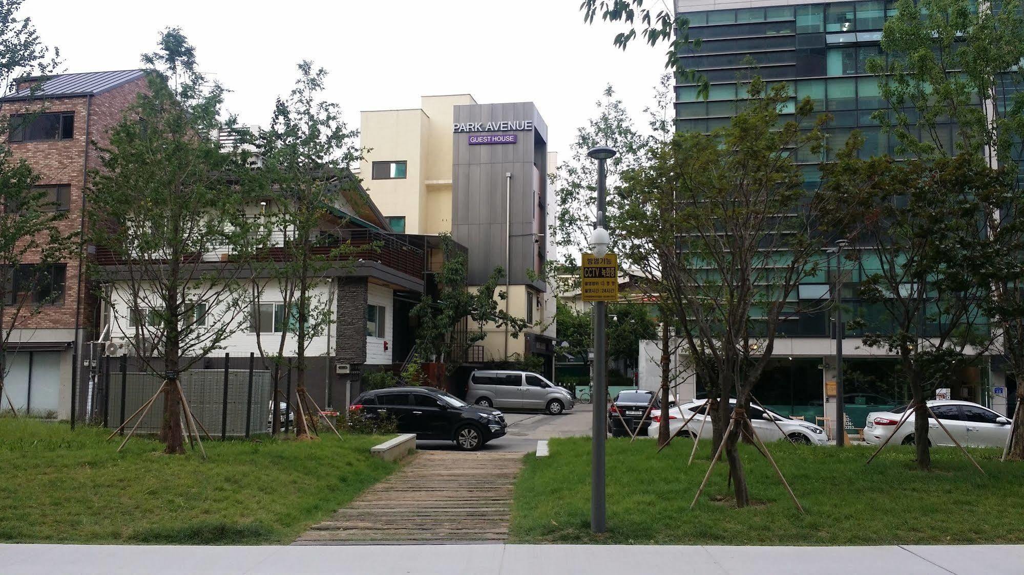 Park Avenue Hostel Seoul Exterior photo